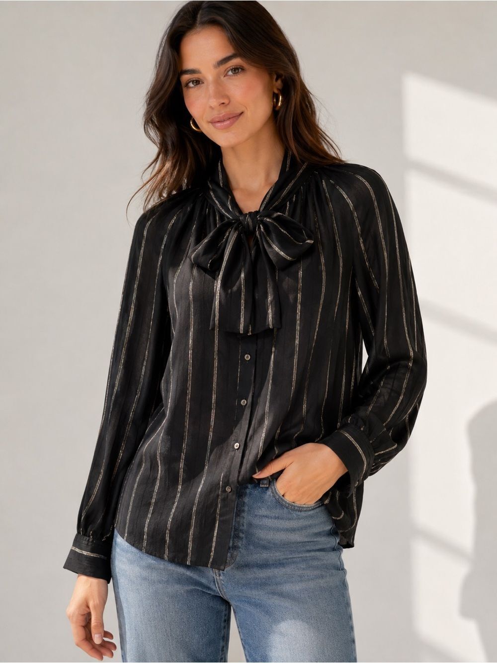 🎉5 for $45🎉 Universal thread top blouse shirt size M
